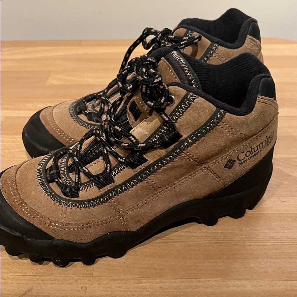 Woman’s Brown and Black Hiking Boots - Picture 2 of 7